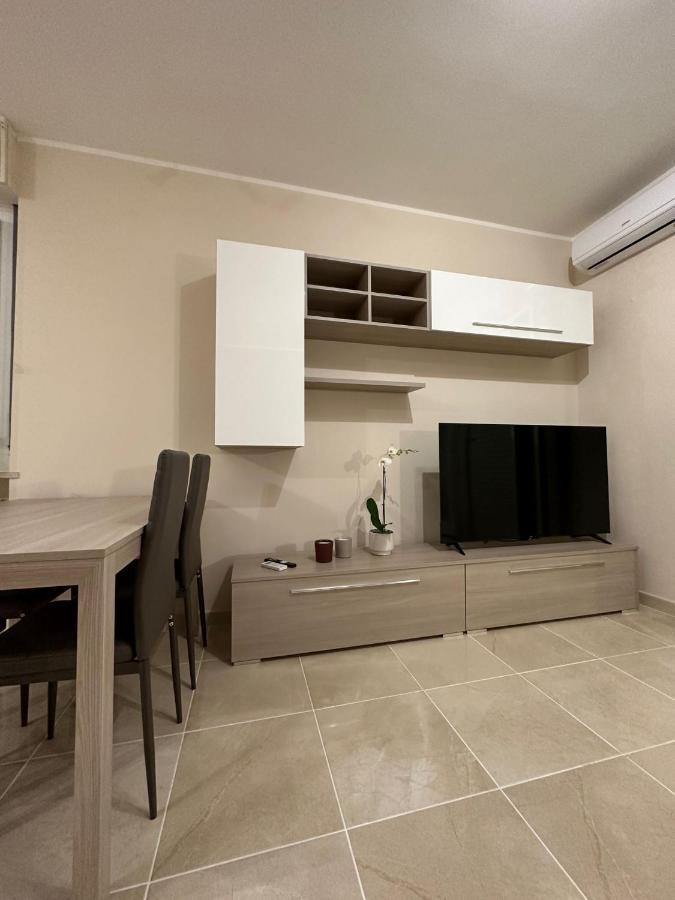 Desenzanino Apartment Twelve Desenzano del Garda Exterior foto